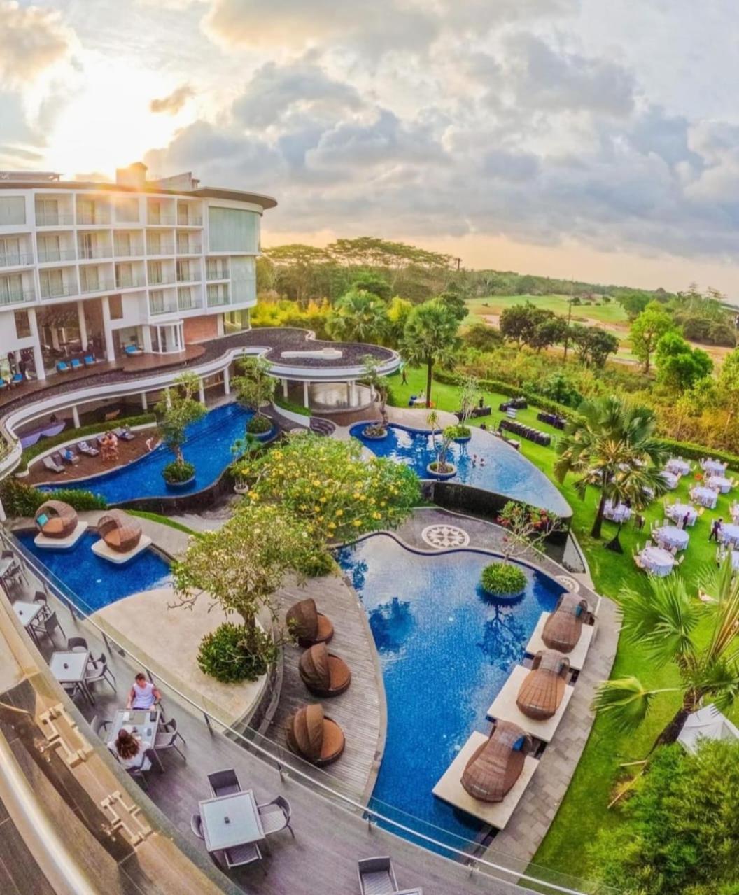 Hotel Swiss-belresort Pecatu 4*